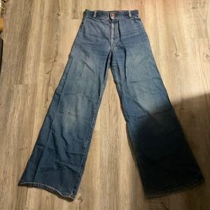 Vintage bell bottom Levi’s! From 1970s!